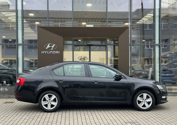 Skoda Octavia cena 48900 przebieg: 270000, rok produkcji 2017 z Szamotuły małe 67